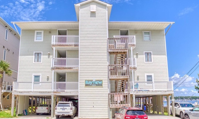 North Carolina Coast Condo | 2 BR/2.5 BA beautiful, spacious waterfront Carolina Beach condo