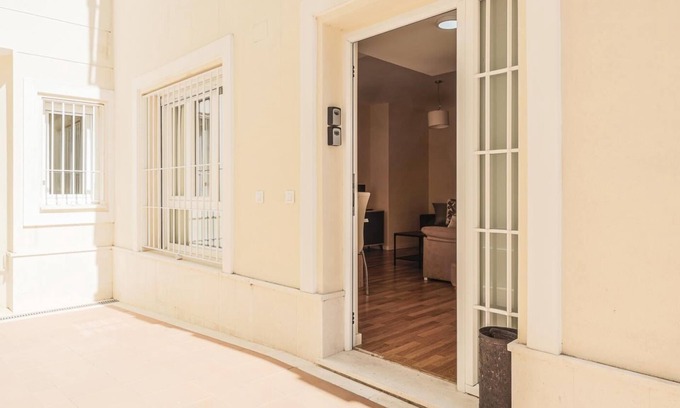 San Julian Apartment | 2 BR Elegant a in the most authentic Seville