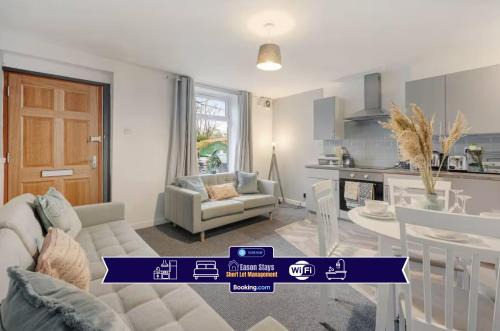 Rossendale Apartment | 2 BR House By Eason Stays Short Lets & Serviced Accommodation Rossendale With Free Parking