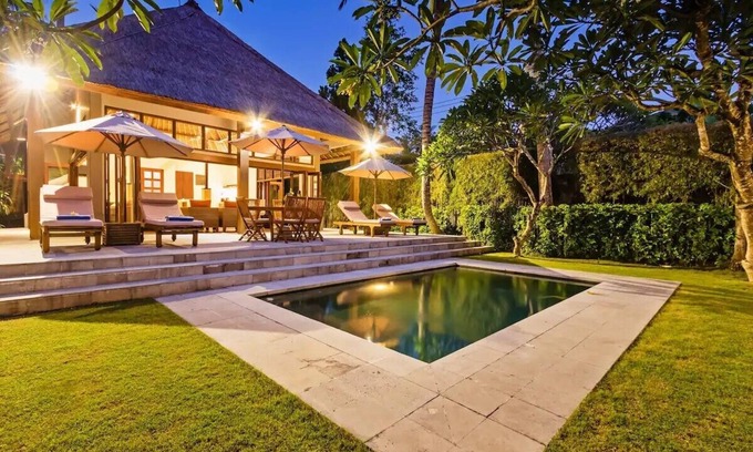 Sengkidu Villa | 2 BR Villa + Private pool