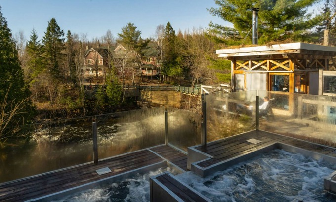 Mauricie House | 2 Breathtaking Rooms w/Fireplace, Outdoor Activities & National Park Nearby