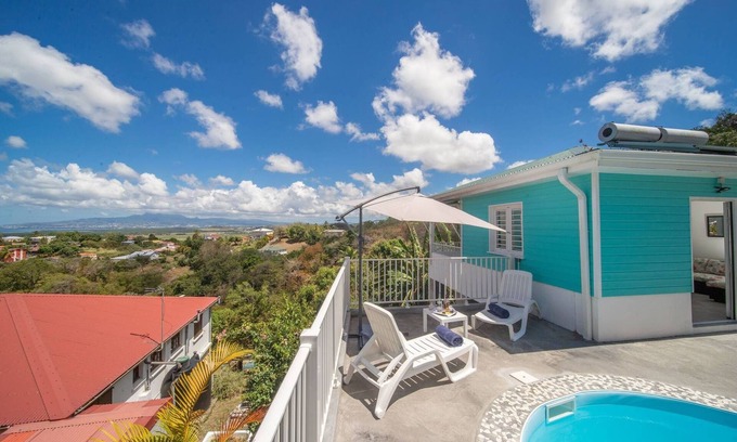 Riviere-Salee House | 2 Bungalows with 2 Swimming Pools : Sea View (Blue and Red)