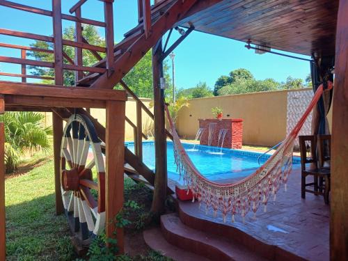 Itaugua Other | 2 Cabañas Para Parejas Con Baño Privado y 3 Cabañas en Bungalow Para 4 Personas Cada Una Con Baño Compartido