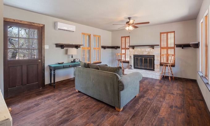 Hondo Cabin | 2 Cabins on 41 Acres 5 miles North of Hondo.