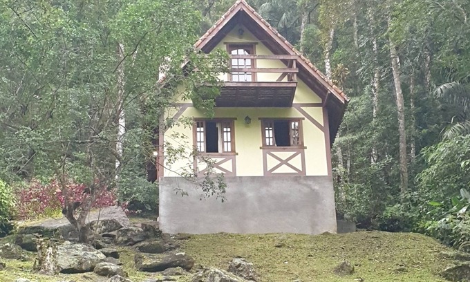 Nova Friburgo Ski Chalet | 2 Chalets with private waterfalls