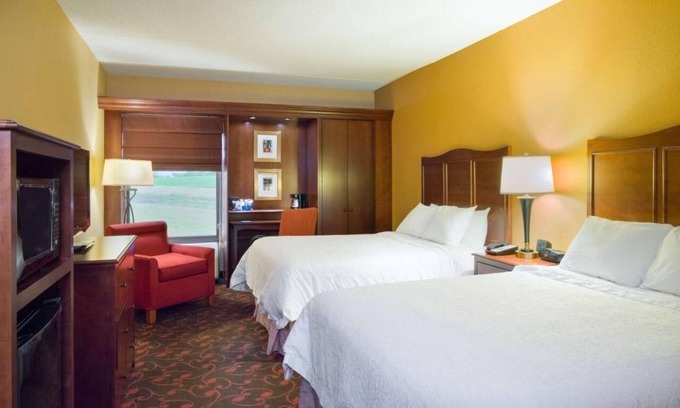 Carlisle House | 2 Charming Rooms Near Dickinson College – Perfect for Relaxation and Exploration