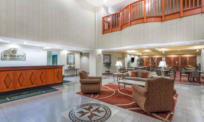 Airport North Hotel | 2 Connecting Suites at a Hotel