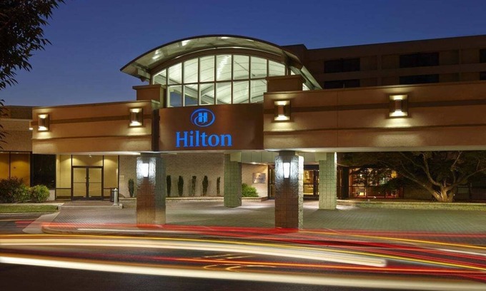 Raleigh Hotel | 2 Connecting Suites at a Hotel