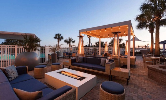 Downtown Wilmington House | 2 Connecting Suites at a 4⭐️ Hotel