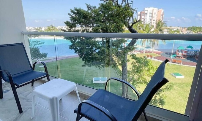 Cancun Condo | 2 drrms, Pool, WiFi, A/C