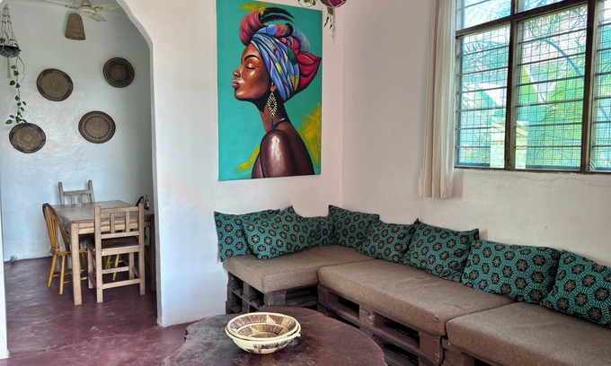 Pingwe House | 2 Houses with Garden, Outdoor Cinema, Milky Way Views - 5 Min to Beach