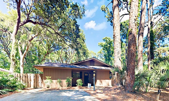 Lawton Woods House | 2 Lawton Road Home