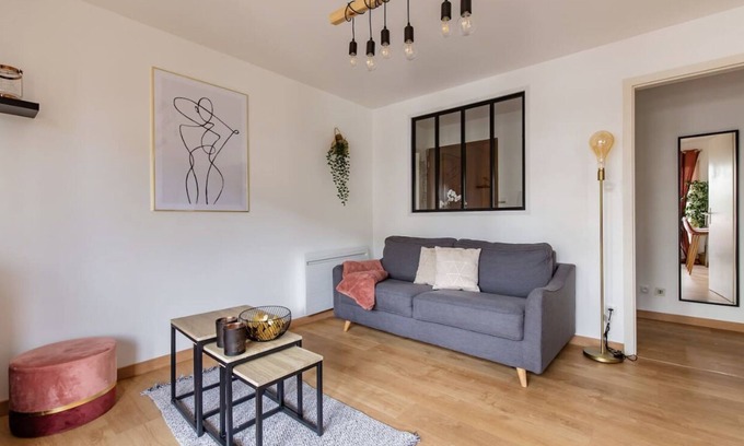 Neudorf Ouest Apartment | 2* - LE COSY - Apartment with Parking & Balcony