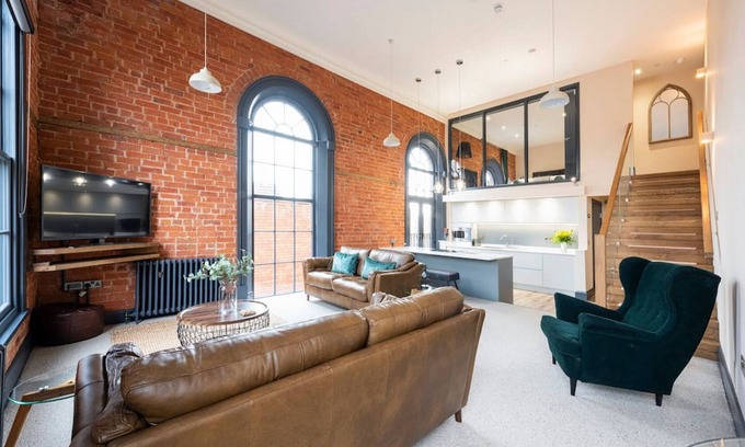 Edwinstowe Condo | 2 luxurious modern style apartments, in the heart of Sherwood Forest