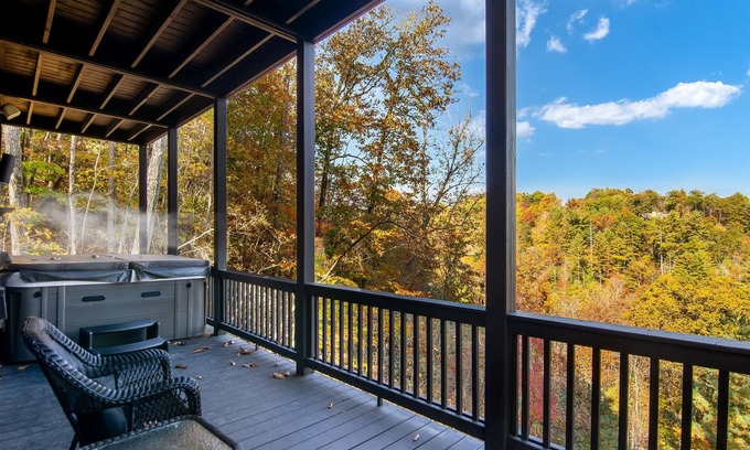 Foxfire Estates Cabin | 2 Masters + Theater + Sauna + Mtn Views + Hot Tub