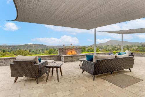 Poway House | 2 Mi to Lake Poway Mtn-View Escape with Patio!
