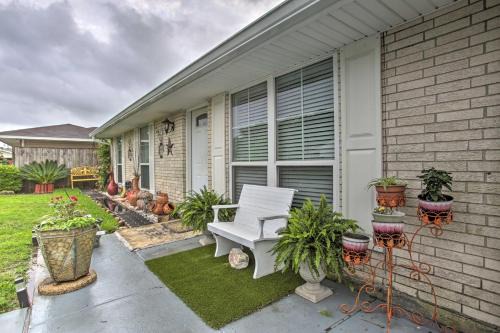 Westwego Apartment | 2 Mi to TPC Louisiana Avondale Apt with Patio