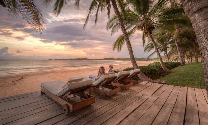 Punta Perula Villa | 2 Mile private beach- House right on the beach + Pool + Hot tub - Fully staffed