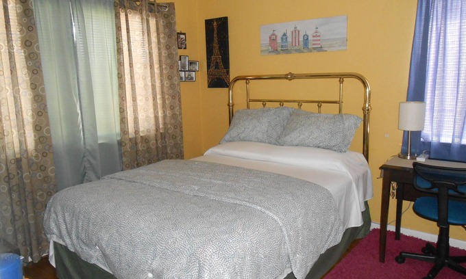 Sun Valley Bed & Breakfast | 2 Miles Burbank Airport/7 Miles Universal/Studios/N Hollywood. Cozy Room