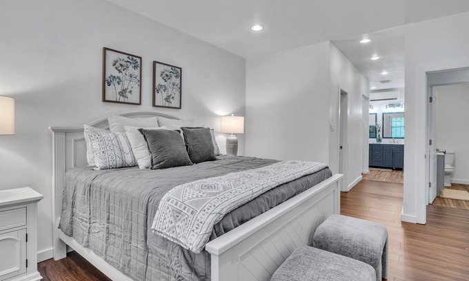 Starkville House | 2 Miles from MSU | Modern | Perfect for Couples