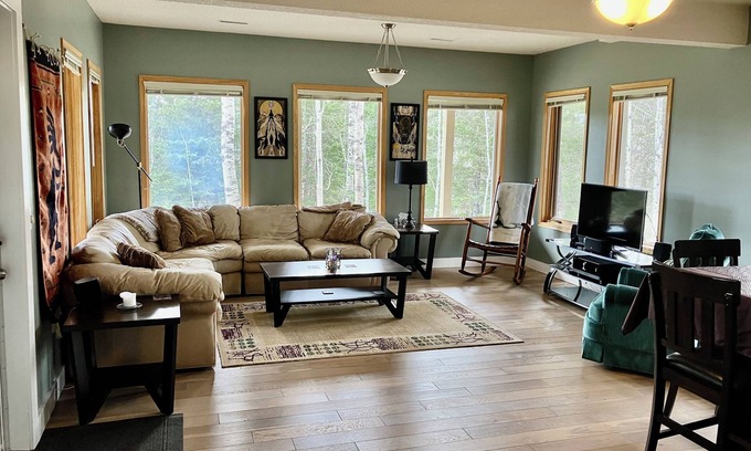 Bragg Creek House | 2 Min to Kananaskis! Beautifully Furnished 1640 sq ft Lower Suite on Acreage.