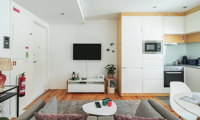 Campanha Apartment | 2 minutes from Campanhã train station. 2 bedroom apartment