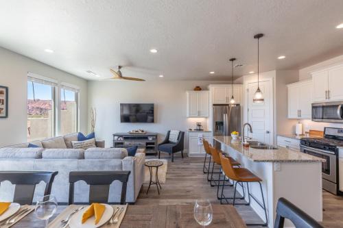 St. George Villa | 2 Much Fun