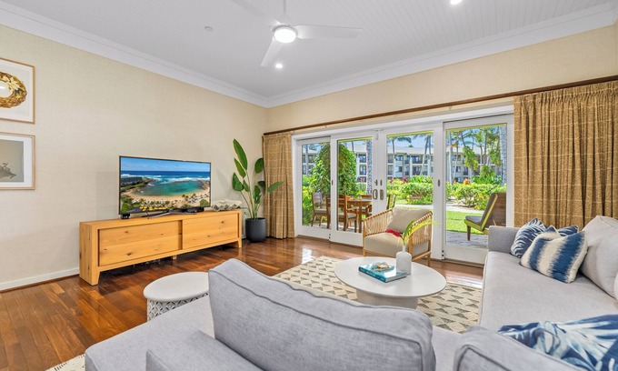 Kahuku Villa | 2 Oceanfront Villas in One! Turtle Bay 3BR + 1BR Honeymoon w/AC+Pool+Wifi