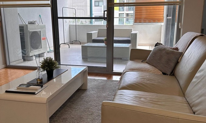 Rivervale Apartment | 2 On Trend Condo near Crown 1BR