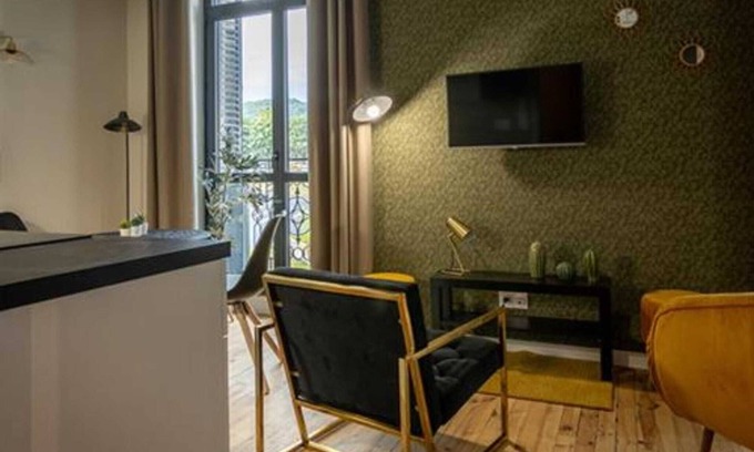 Chatel-Guyon Apartment | 2-person air-conditioned 1-bedroom apartment near Aïga Resort Puy de la Vache 100