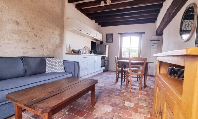 Pruniers-en-Sologne House | 2-person gîte with swimming pool