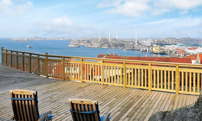 Ronnang House | 2 person holiday home in Rönnäng