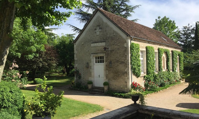Martel Bed & Breakfast | 2-person house with heated pool in Martel (Lot)