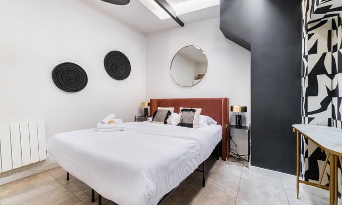 Combat Apartment | 2 pieces Buttes chaumont parfait pour famille