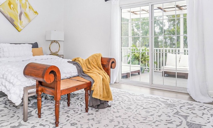 Hanahan House | 2 Private Balconies ° Fire Place ° BBQ