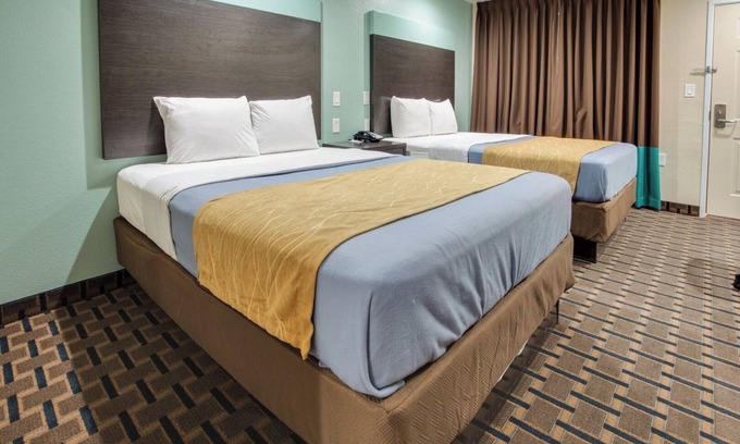 Fort Worth Hotel | 2 Queen Beds Non Smoking - Scottish Inns White Settlement, Budget Friendly Stay