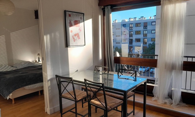 Le Plessis-Robinson Apartment | 2-room apartment 50 m2, 5 mn from ROBINSON station