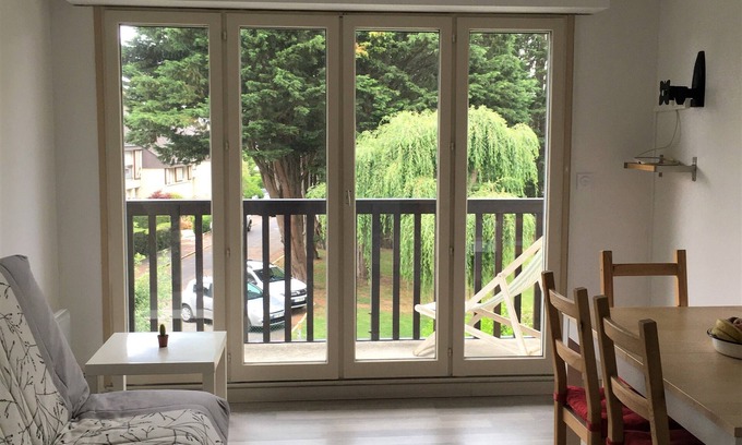 Villers-sur-Mer Apartment | 2 room apartment for 4 people max in Villers-sur-Mer, 400 m from the beach