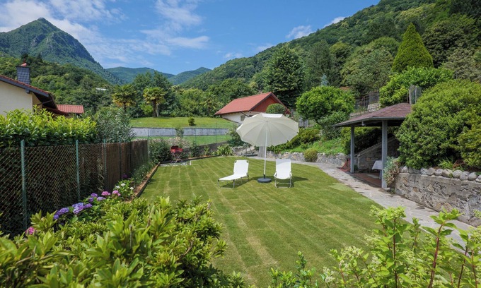 Piancassone Apartment | 2-room apartment with sunny balcony and dream lake view