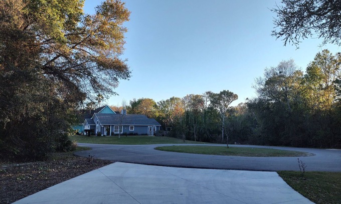 Fernandina Beach Apartment | 2 Room suite & huge deck with sunset views.nJust 7 Minutes walk to Seaside Parkn