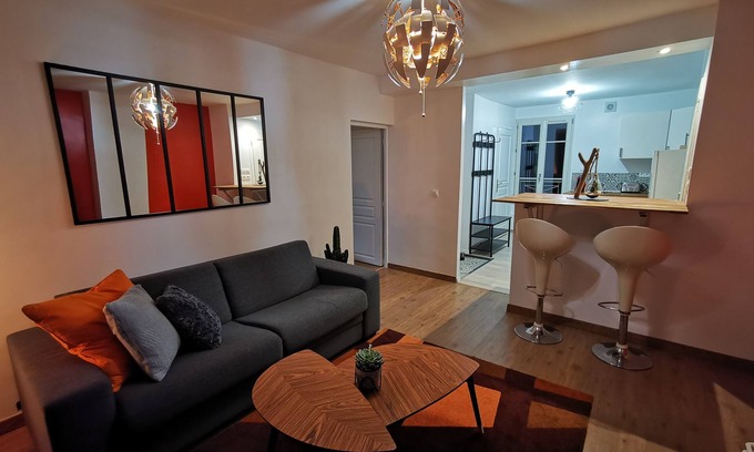 Le Port-Marly Apartment | 2 rooms apartment 18 minutes from the Palace of Versailles
