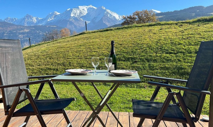 Combloux Apartment | 2 rooms with terrace view on Mt Blanc