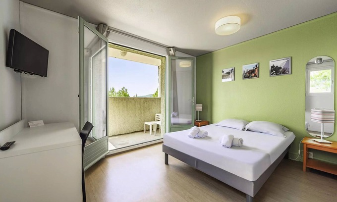 Montpezat Apartment | 2 Schlafzimmer + Coin Night Classic 2 Erwachsene und 1 Kinderterrasse