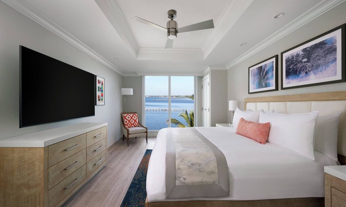 Charlotte Harbor Hotel | 2 Spacious Harbor View Room Overlooking Charlotte– Ideal for Relaxing Stay