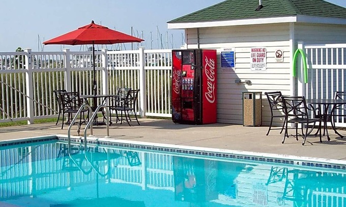 Kent Narrows Hotel | 2-Star Hotel ∙ Holiday Inn Express Annapolis East-Kent Island, an IHG Hotel