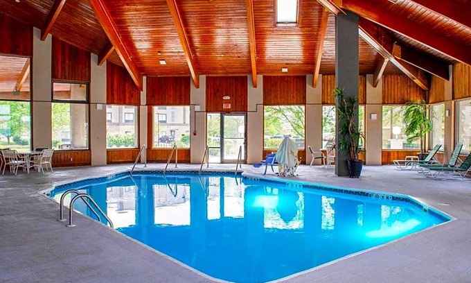 Plainfield Hotel | 2-Star Hotel ∙ Quality Inn Plainfield - Indianapolis West