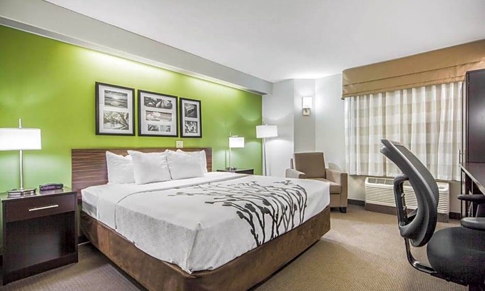 Columbus Hotel | 2-Star Hotel ∙ Sleep Inn & Suites Columbus