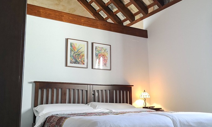 Medina-Sidonia Condo | 2- storey Apartment