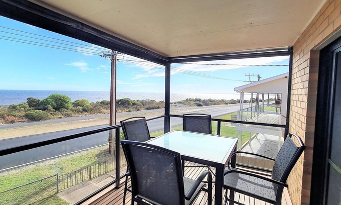 Lacepede House | 2 Storey Holiday Home With Ocean Views - Beach Access right across the road!