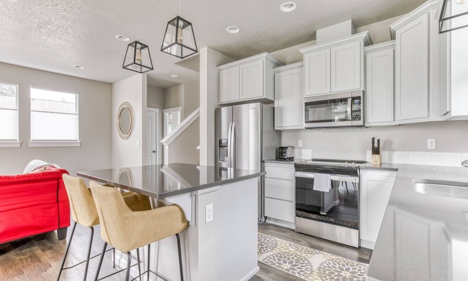 Carlton House | 2-story downtown home with fireplace, enclosed yard, W/D, streaming, & dogs OK